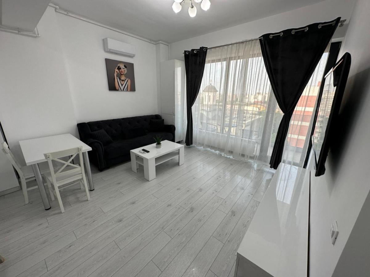 Giulia'S Home Bucarest Esterno foto